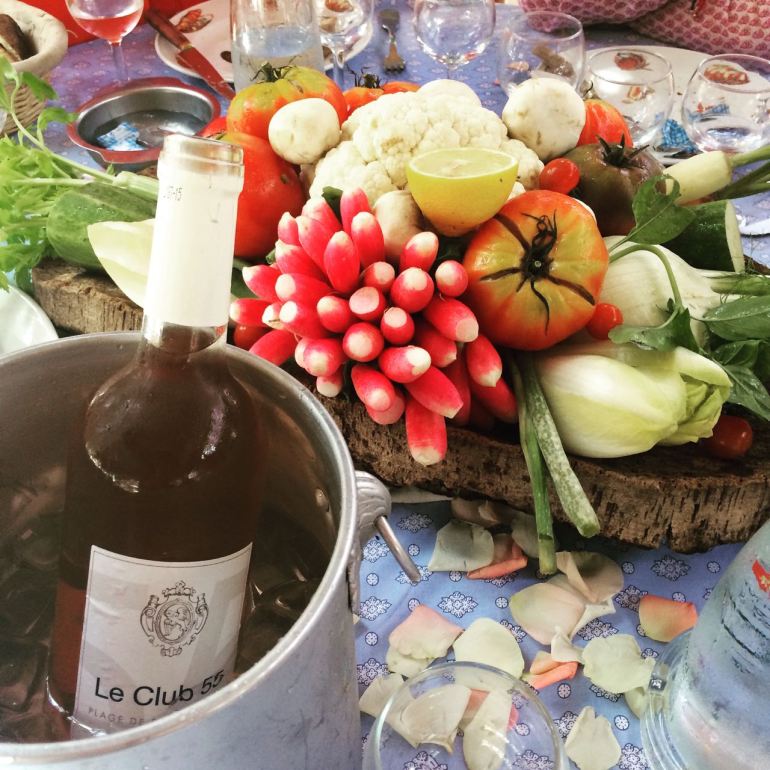 club 5555Crudite-and-wine-club-55