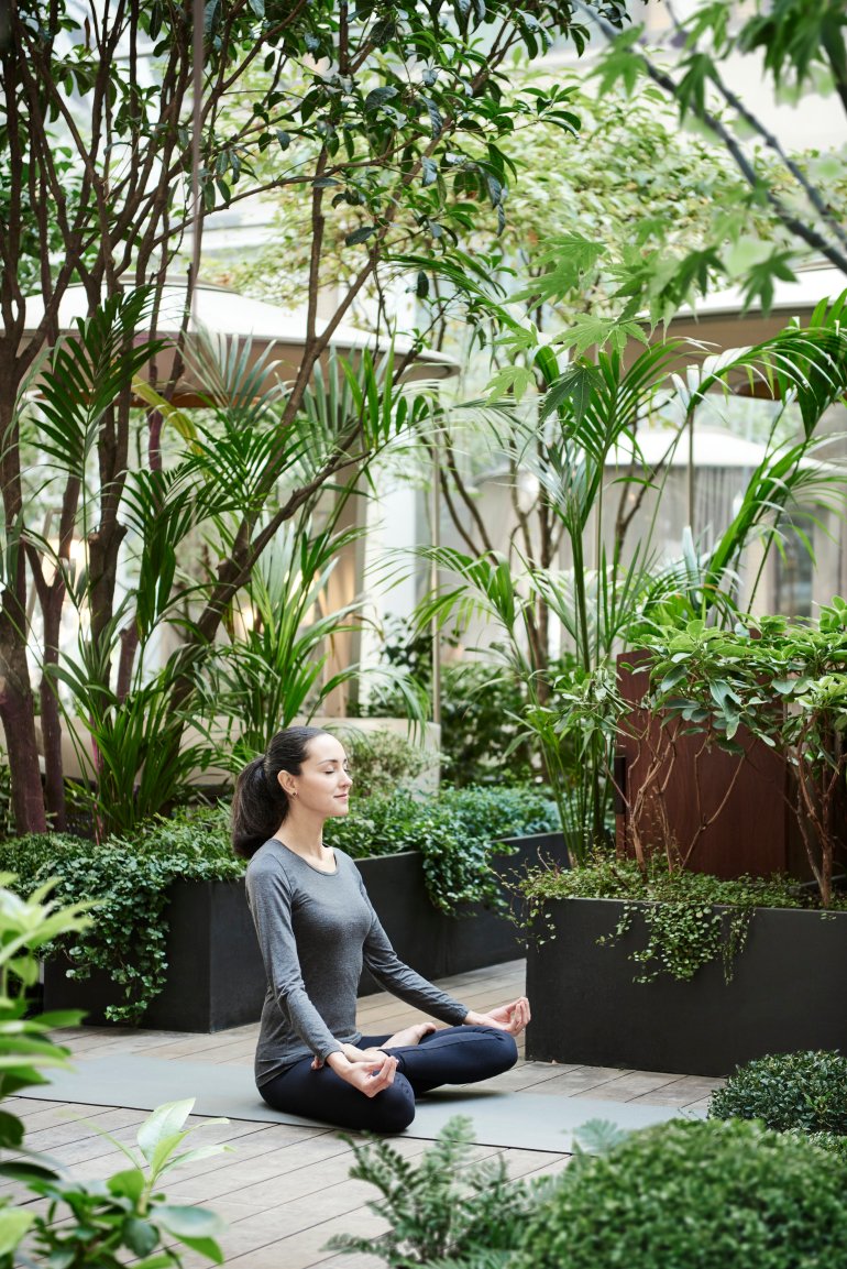 MOPAR_SPA_BAR_8_YOGA_FINAL_01 j