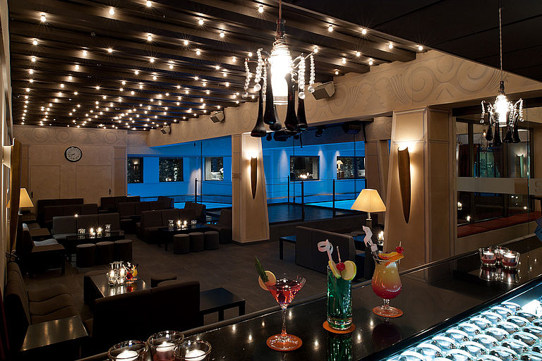 gstaad sm_19_GreenGo_Pool_Lounge_11753c9c68